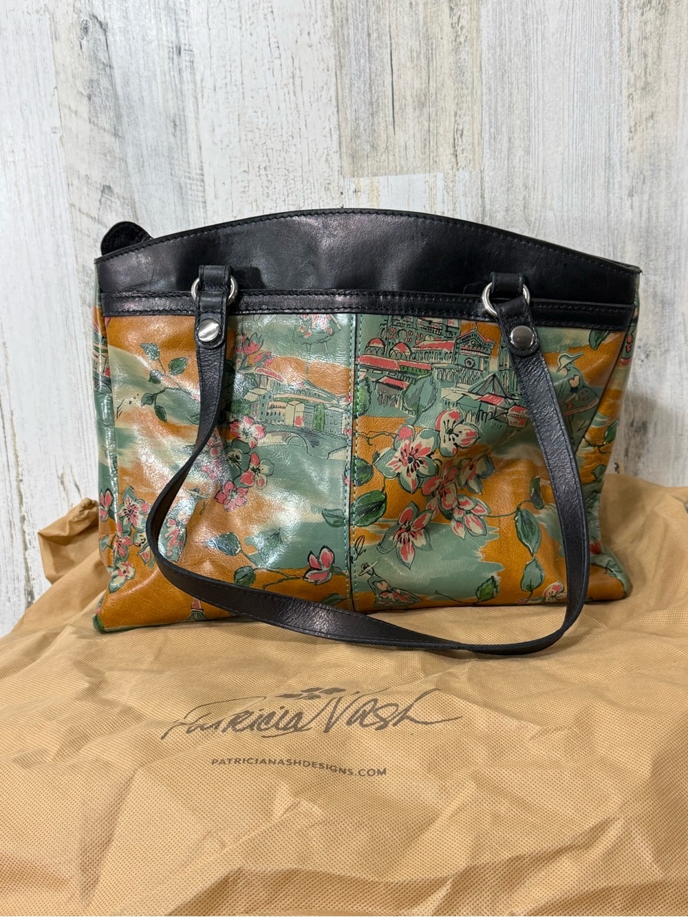 Patricia Nash Green, Tan & Black Leather Shoulder Bag The Most Beautiful Girl